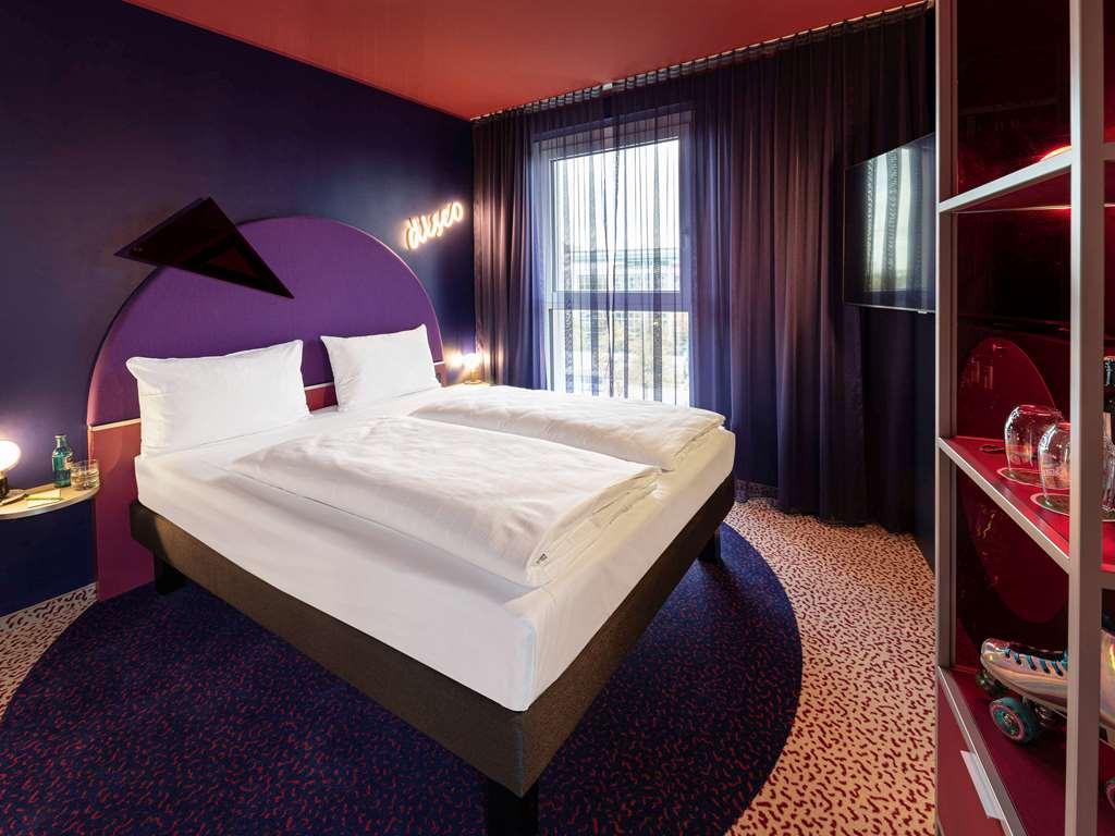 ميونيخ Ibis Styles Muenchen Perlach الغرفة الصورة